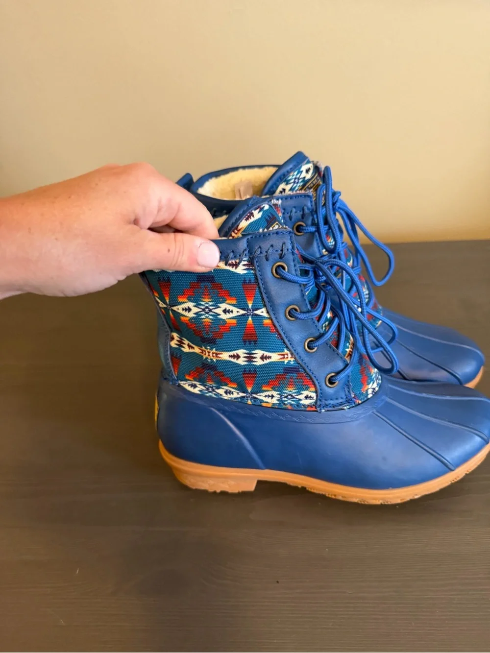 Pendleton Womens Heritage Tucson Aztec-Pattern Duck Boots
